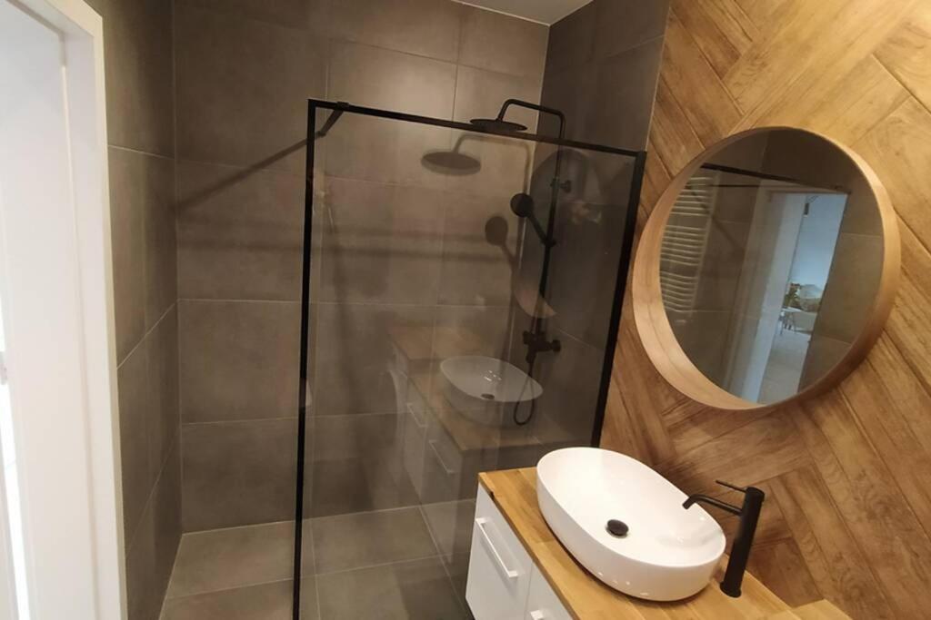 Modern Home Moldawska Varsó Kültér fotó